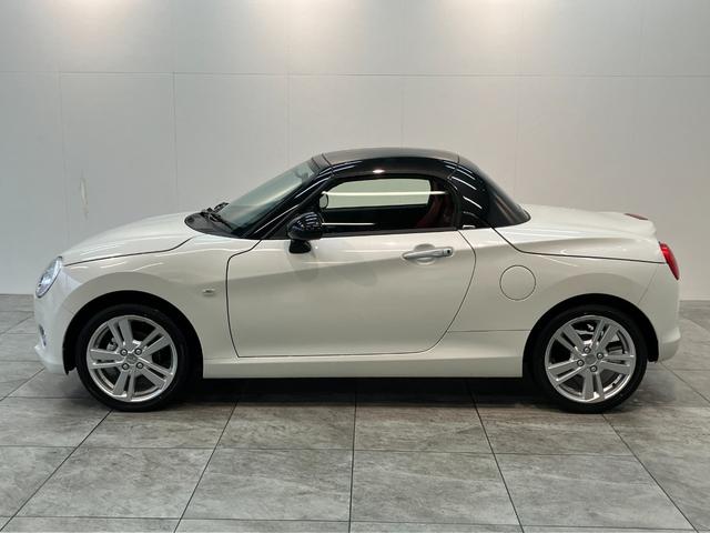 コペンセロ　５ＭＴ　フルセグナビ　届出済未使用車電動オープンルーフ　リヤコーナーセンサー　フルセグナビ　ＤＶＤ再生　Ｂｌｕｅｔｏｏｔｈ　ＵＳＢ　シートヒーター　ＬＥＤヘッドライト　オートライト　スマートキー　オートエアコン　エコアイドル（滋賀県）の中古車