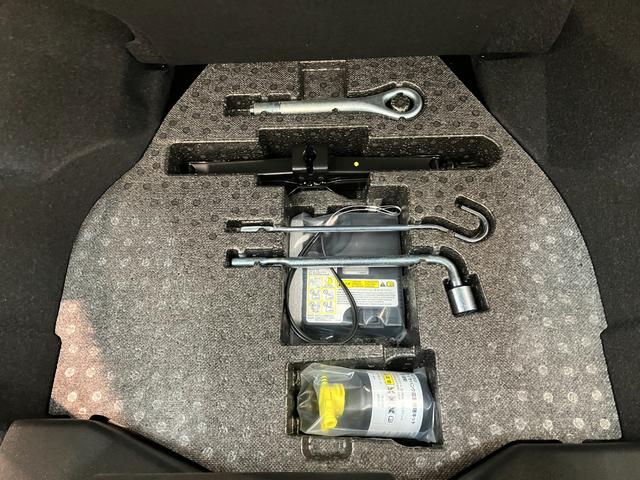 コペンセロ　５ＭＴ　フルセグナビ　届出済未使用車電動オープンルーフ　リヤコーナーセンサー　フルセグナビ　ＤＶＤ再生　Ｂｌｕｅｔｏｏｔｈ　ＵＳＢ　シートヒーター　ＬＥＤヘッドライト　オートライト　スマートキー　オートエアコン　エコアイドル（滋賀県）の中古車