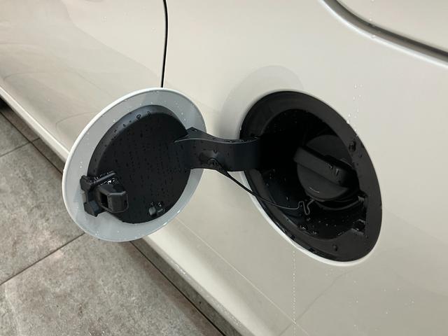 コペンセロ　５ＭＴ　フルセグナビ　届出済未使用車電動オープンルーフ　リヤコーナーセンサー　フルセグナビ　ＤＶＤ再生　Ｂｌｕｅｔｏｏｔｈ　ＵＳＢ　シートヒーター　ＬＥＤヘッドライト　オートライト　スマートキー　オートエアコン　エコアイドル（滋賀県）の中古車