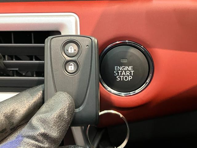 コペンセロ　５ＭＴ　フルセグナビ　届出済未使用車電動オープンルーフ　リヤコーナーセンサー　フルセグナビ　ＤＶＤ再生　Ｂｌｕｅｔｏｏｔｈ　ＵＳＢ　シートヒーター　ＬＥＤヘッドライト　オートライト　スマートキー　オートエアコン　エコアイドル（滋賀県）の中古車