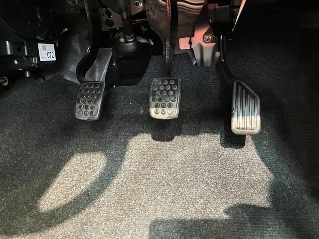 コペンセロ　５ＭＴ　フルセグナビ　届出済未使用車電動オープンルーフ　リヤコーナーセンサー　フルセグナビ　ＤＶＤ再生　Ｂｌｕｅｔｏｏｔｈ　ＵＳＢ　シートヒーター　ＬＥＤヘッドライト　オートライト　スマートキー　オートエアコン　エコアイドル（滋賀県）の中古車