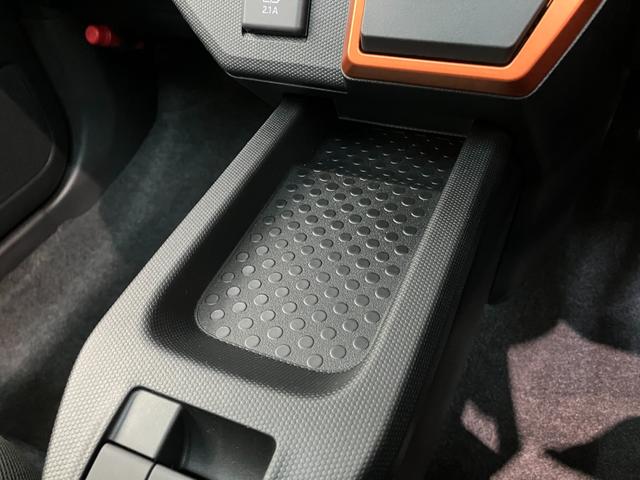 タフトＧ　レーダークルーズコントロール　届出済未使用車衝突被害軽減ブレーキ　コーナーセンサー　バックカメラ（ナビ装着時用）　前席シートヒーター　電動パーキング　スカイフィールトップ　ＬＥＤ　オートライト　オートエアコン　スマートキー　エコアイドル（滋賀県）の中古車