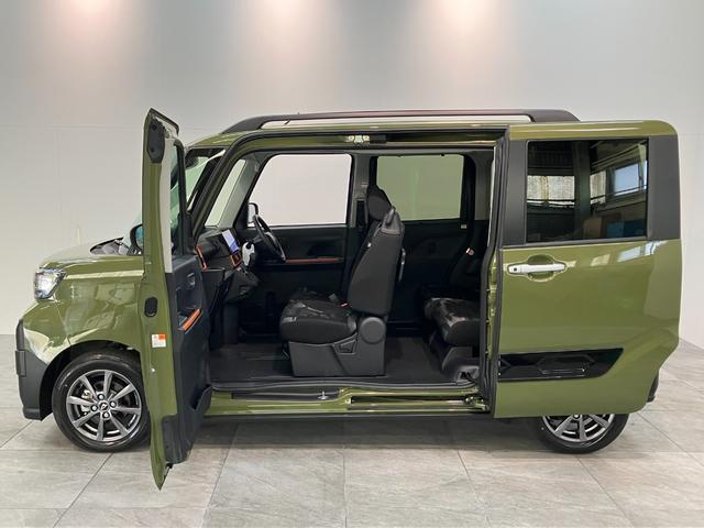 タントファンクロス　１０型ナビ　Ｂカメラ　ドラレコ　届出済未使用車衝突被害軽減ブレーキ　コーナーセンサー　１０型フルセグナビ　Ｂｌｕｅｔｏｏｔｈ　ＤＶＤ　ＵＳＢ　バックカメラ　前後ドラレコ　両側電動スライドドア　前席シートヒーター　ＬＥＤ　オートライト　スマートキー（滋賀県）の中古車