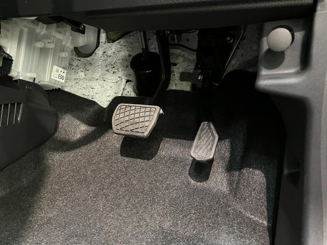 タントファンクロス　１０型ナビ　Ｂカメラ　ドラレコ　届出済未使用車衝突被害軽減ブレーキ　コーナーセンサー　１０型フルセグナビ　Ｂｌｕｅｔｏｏｔｈ　ＤＶＤ　ＵＳＢ　バックカメラ　前後ドラレコ　両側電動スライドドア　前席シートヒーター　ＬＥＤ　オートライト　スマートキー（滋賀県）の中古車