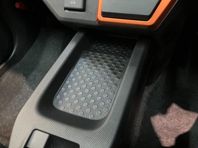 タフトＧ　レーダークルコン　シートヒーター　ＬＥＤ　届出済未使用車衝突被害軽減ブレーキ　コーナーセンサー　バックカメラ（ナビ装着時用）　前席シートヒーター　電動パーキング　スカイフィールトップ　ＬＥＤ　オートライト　オートエアコン　スマートキー　クルーズコントロール（滋賀県）の中古車