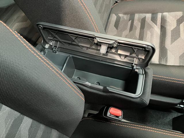 タフトＧ　レーダークルコン　シートヒーター　ＬＥＤ　届出済未使用車衝突被害軽減ブレーキ　コーナーセンサー　バックカメラ（ナビ装着時用）　前席シートヒーター　電動パーキング　スカイフィールトップ　ＬＥＤ　オートライト　オートエアコン　スマートキー　クルーズコントロール（滋賀県）の中古車