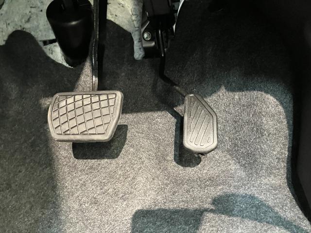 タフトＧ　レーダークルコン　シートヒーター　ＬＥＤ　届出済未使用車衝突被害軽減ブレーキ　コーナーセンサー　バックカメラ（ナビ装着時用）　前席シートヒーター　電動パーキング　スカイフィールトップ　ＬＥＤ　オートライト　オートエアコン　スマートキー　クルーズコントロール（滋賀県）の中古車