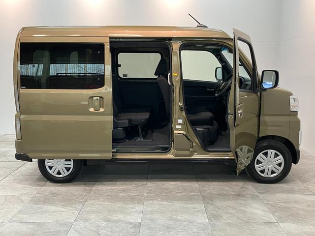 アトレーＲＳ　４ＷＤ　デジタルインナーミラー　届出済未使用車衝突被害軽減ブレーキ　コーナーセンサー　４ＷＤ　ターボ　バックカメラ（ナビ装着時用）　両側電動スライドドア　ＬＥＤ　オートライト　電動格納式ミラー　クルコン　オートエアコン　スマートキー　エコアイドル（滋賀県）の中古車