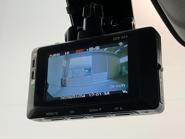 アルトラパンＸ　ナビ　パノラマカメラ　前後ドラレコ　シートヒーター衝突被害軽減ブレーキ　フルセグナビ　パノラマカメラ　前後ドラレコ　Ｂｌｕｅｔｏｏｔｈ　ＵＳＢ　運転席シートヒーター　ＨＩＤ　オートライト　オートエアコン　電動格納式ミラー　スマートキー　エコアイドル（滋賀県）の中古車