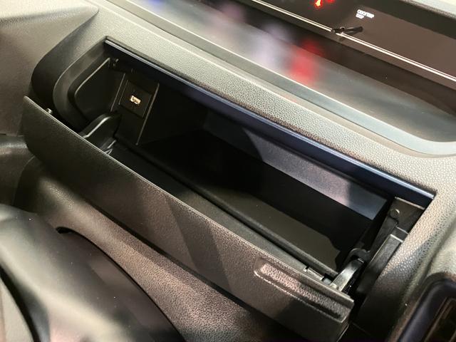 タントカスタムＸ　９型ディスプレイオーディオ　両側パワスラ衝突被害軽減ブレーキ　コーナーセンサー　９型ディスプレイオーディオ　フルセグ　Ｂｌｕｅｔｏｏｔｈ　ＵＳＢ　バックカメラ　両側電動スライドドア　前席シートヒーター　ＬＥＤヘッドライト　スマートキー（滋賀県）の中古車