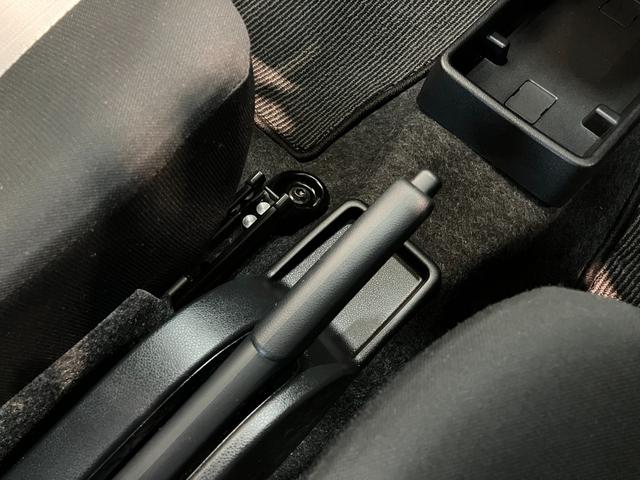 ミライースＬ　ＳＡIII　ＣＤステレオ　コーナーセンサー　キーレス衝突被害軽減ブレーキ　コーナーセンサー　バックカメラ（ナビ装着時用）　ＣＤステレオ　オートライト　マニュアルレベリング　マニュアルエアコン　キーレスエントリー　エコアイドル（滋賀県）の中古車