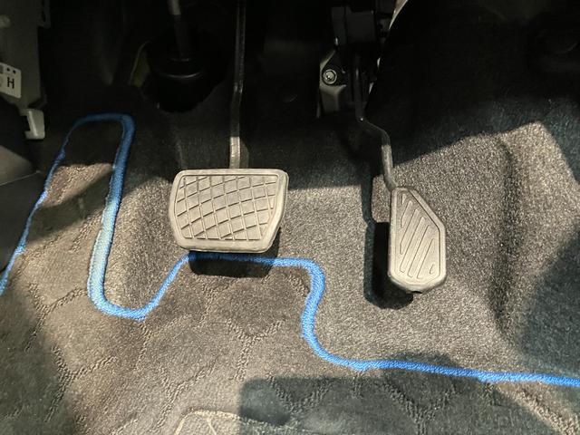 ロッキープレミアムＧ　ＨＥＶ　９型ディスプレイオーディオ　Ｐカメラ衝突被害軽減ブレーキ　コーナーセンサー　９型ディスプレイオーディオ　フルセグ　パノラマカメラ　Ｂｌｕｅｔｏｏｔｈ　ＵＳＢ　前後ドラレコ　前席シートヒーター　電動パーキング　ＬＥＤ　クルーズコントロール（滋賀県）の中古車