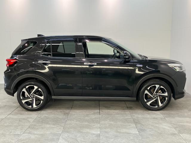 ロッキープレミアムＧ　ＨＥＶ　９型ディスプレイオーディオ　Ｐカメラ衝突被害軽減ブレーキ　コーナーセンサー　ディスプレイオーディオ　フルセグ　パノラマカメラ　Ｂｌｕｅｔｏｏｔｈ　ＵＳＢ　ドラレコ　前席シートヒーター　レーダークルーズコントロール　電動パーキングブレーキ（滋賀県）の中古車