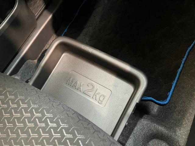 ロッキープレミアムＧ　ＨＥＶ　９型ディスプレイオーディオ　Ｐカメラ衝突被害軽減ブレーキ　コーナーセンサー　ディスプレイオーディオ　フルセグ　パノラマカメラ　Ｂｌｕｅｔｏｏｔｈ　ＵＳＢ　ドラレコ　前席シートヒーター　レーダークルーズコントロール　電動パーキングブレーキ（滋賀県）の中古車