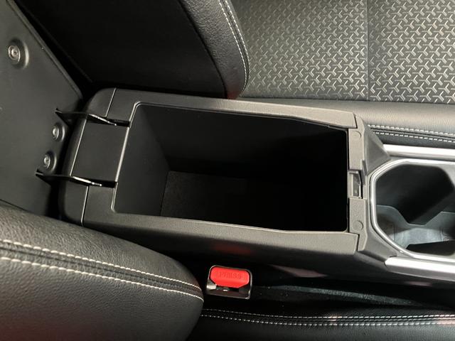 ロッキープレミアムＧ　ＨＥＶ　９型ディスプレイオーディオ　Ｐカメラ衝突被害軽減ブレーキ　コーナーセンサー　ディスプレイオーディオ　フルセグ　パノラマカメラ　Ｂｌｕｅｔｏｏｔｈ　ＵＳＢ　ドラレコ　前席シートヒーター　レーダークルーズコントロール　電動パーキングブレーキ（滋賀県）の中古車