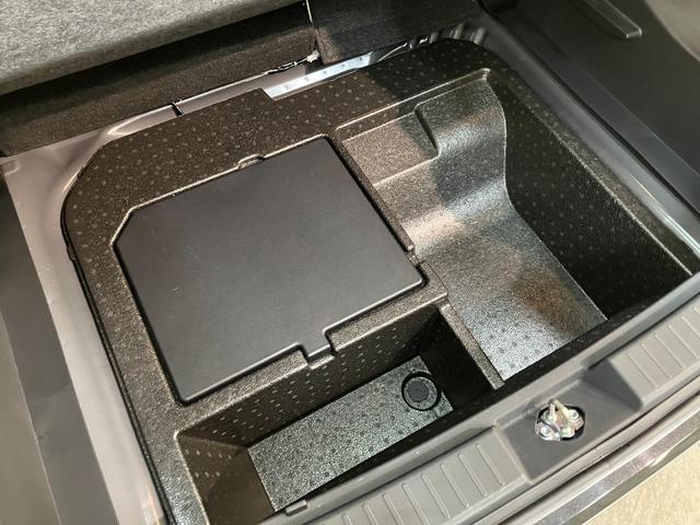 ロッキープレミアムＧ　ＨＥＶ　９型ディスプレイオーディオ　Ｐカメラ衝突被害軽減ブレーキ　コーナーセンサー　ディスプレイオーディオ　フルセグ　パノラマカメラ　Ｂｌｕｅｔｏｏｔｈ　ＵＳＢ　ドラレコ　前席シートヒーター　レーダークルーズコントロール　電動パーキングブレーキ（滋賀県）の中古車