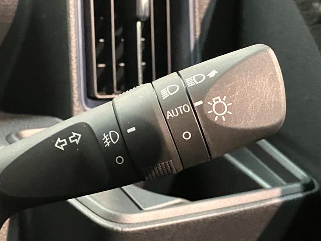 タントカスタムＲＳ　両側電動スライドドア　レーダークルコン衝突被害軽減ブレーキ　コーナーセンサー　パノラマカメラ（ナビ装着時用）　両側電動スライドドア　前席シートヒーター　電動パーキングブレーキ　ＬＥＤ　オートライト　オートエアコン　クルーズコントロール（滋賀県）の中古車