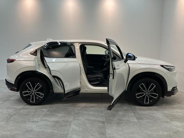 ヴェゼルe:HEV Z フルセグナビ バックカメラ レーダークルコン衝突被害軽減ブレーキ フルセグナビ バックカメラ Bluetooth USB ドラレコ ETC レーダークルコン ハンドル&シートヒーター パドルシフト 電動リヤーゲート コーナーセンサー LED(滋賀県)の中古車