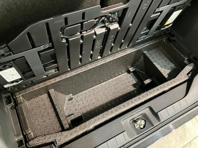 タントカスタムＲＳ　９型ディスプレイオーディオ　駐車支援システム衝突被害軽減ブレーキ　コーナーセンサー　９型ディスプレイオーディオ　フルセグ　Ｂｌｕｅｔｏｏｔｈ　ＵＳＢ　パノラマカメラ　駐車支援システム　前後ドラレコ　両側パワスラ　前席シートヒーター　ＬＥＤ（滋賀県）の中古車