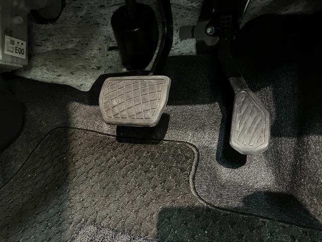 タントカスタムＲＳ　９型ディスプレイオーディオ　駐車支援システム衝突被害軽減ブレーキ　コーナーセンサー　９型ディスプレイオーディオ　フルセグ　Ｂｌｕｅｔｏｏｔｈ　ＵＳＢ　パノラマカメラ　駐車支援システム　前後ドラレコ　両側パワスラ　前席シートヒーター　ＬＥＤ（滋賀県）の中古車