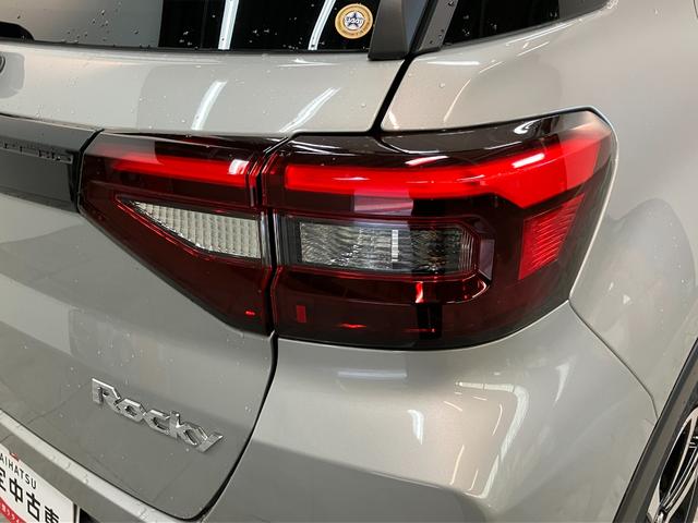 ロッキープレミアムＧ　９型ディスプレイオーディオ　パノラマカメラ衝突被害軽減ブレーキ　コーナーセンサー　９型ディスプレイオーディオ　フルセグ　パノラマカメラ　Ｂｌｕｅｔｏｏｔｈ　ＵＳＢ　前席シートヒーター　電動パーキング　ＬＥＤ　オートライト　オートエアコン（滋賀県）の中古車