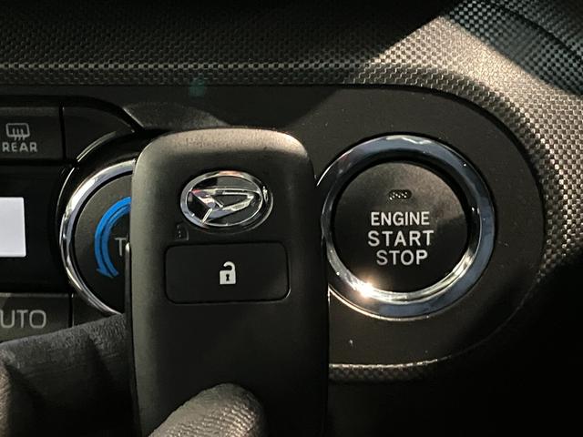 ロッキープレミアムＧ　９型ディスプレイオーディオ　パノラマカメラ衝突被害軽減ブレーキ　コーナーセンサー　９型ディスプレイオーディオ　フルセグ　パノラマカメラ　Ｂｌｕｅｔｏｏｔｈ　ＵＳＢ　前席シートヒーター　電動パーキング　ＬＥＤ　オートライト　オートエアコン（滋賀県）の中古車