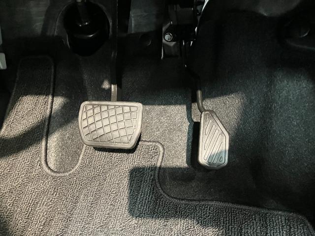 ロッキープレミアムＧ　９型ディスプレイオーディオ　パノラマカメラ衝突被害軽減ブレーキ　コーナーセンサー　９型ディスプレイオーディオ　フルセグ　パノラマカメラ　Ｂｌｕｅｔｏｏｔｈ　ＵＳＢ　前席シートヒーター　電動パーキング　ＬＥＤ　オートライト　オートエアコン（滋賀県）の中古車