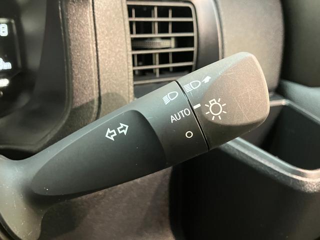 ハイゼットカーゴＤＸ　４ＷＤ　コーナーセンサー　キーレスエントリー衝突被害軽減ブレーキ　スマアシ　コーナーセンサー　前席パワーウインドウ　ＡＭ／ＦＭステレオ　両側スライドドア　パートタイム４ＷＤ　オートライト　マニュアルレベリング（滋賀県）の中古車