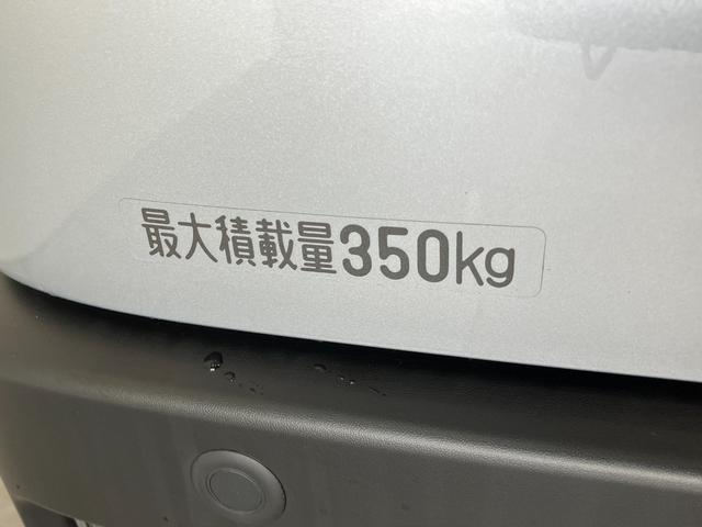 ハイゼットカーゴＤＸ　４ＷＤ　コーナーセンサー　キーレスエントリー衝突被害軽減ブレーキ　スマアシ　コーナーセンサー　前席パワーウインドウ　ＡＭ／ＦＭステレオ　両側スライドドア　パートタイム４ＷＤ　オートライト　マニュアルレベリング（滋賀県）の中古車