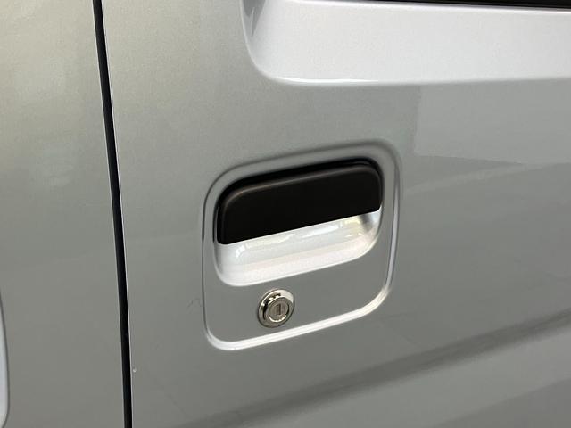 ハイゼットカーゴＤＸ　４ＷＤ　コーナーセンサー　キーレスエントリー衝突被害軽減ブレーキ　スマアシ　コーナーセンサー　前席パワーウインドウ　ＡＭ／ＦＭステレオ　両側スライドドア　パートタイム４ＷＤ　オートライト　マニュアルレベリング（滋賀県）の中古車