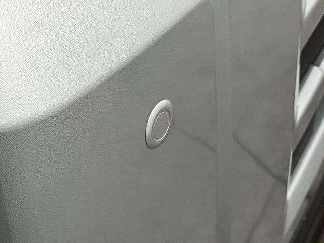 ハイゼットカーゴＤＸ　４ＷＤ　コーナーセンサー　キーレスエントリー衝突被害軽減ブレーキ　スマアシ　コーナーセンサー　前席パワーウインドウ　ＡＭ／ＦＭステレオ　両側スライドドア　パートタイム４ＷＤ　オートライト　マニュアルレベリング（滋賀県）の中古車