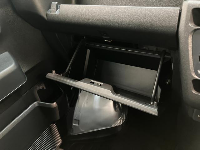 ハイゼットカーゴＤＸ　４ＷＤ　コーナーセンサー　キーレスエントリー衝突被害軽減ブレーキ　スマアシ　コーナーセンサー　前席パワーウインドウ　ＡＭ／ＦＭステレオ　両側スライドドア　パートタイム４ＷＤ　オートライト　マニュアルレベリング（滋賀県）の中古車