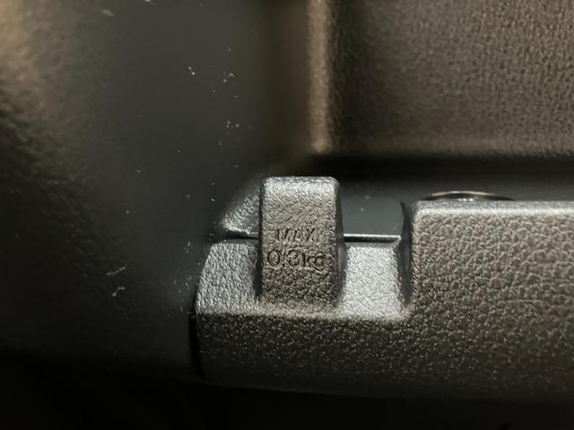 ハイゼットカーゴＤＸ　４ＷＤ　コーナーセンサー　キーレスエントリー衝突被害軽減ブレーキ　スマアシ　コーナーセンサー　前席パワーウインドウ　ＡＭ／ＦＭステレオ　両側スライドドア　パートタイム４ＷＤ　オートライト　マニュアルレベリング（滋賀県）の中古車