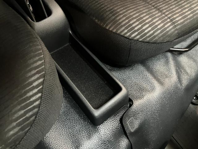 ハイゼットカーゴＤＸ　４ＷＤ　コーナーセンサー　キーレスエントリー衝突被害軽減ブレーキ　スマアシ　コーナーセンサー　前席パワーウインドウ　ＡＭ／ＦＭステレオ　両側スライドドア　パートタイム４ＷＤ　オートライト　マニュアルレベリング（滋賀県）の中古車