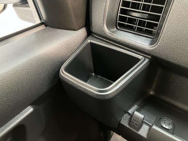 ハイゼットカーゴＤＸ　４ＷＤ　コーナーセンサー　キーレスエントリー衝突被害軽減ブレーキ　スマアシ　コーナーセンサー　前席パワーウインドウ　ＡＭ／ＦＭステレオ　両側スライドドア　パートタイム４ＷＤ　オートライト　マニュアルレベリング（滋賀県）の中古車