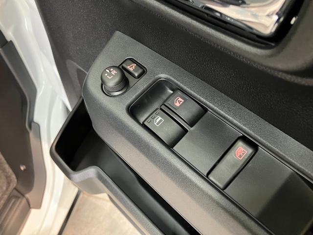 アトレーＲＳ　４ＷＤ　レーダクルコン　両側パワスラ　届出済未使用車衝突被害軽減ブレーキ　コーナーセンサー　４ＷＤ　ターボ　バックカメラ（ナビ装着時用）　両側電動スライドドア　ＬＥＤ　オートライト　電動格納式ミラー　クルコン　オートエアコン　スマートキー　エコアイドル（滋賀県）の中古車