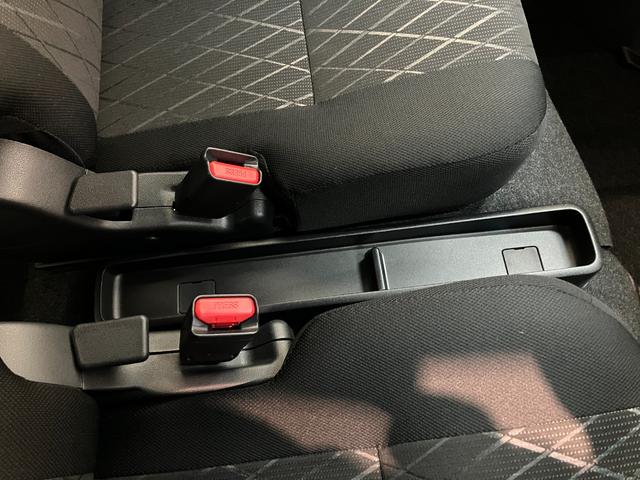 アトレーＲＳ　４ＷＤ　レーダクルコン　両側パワスラ　届出済未使用車衝突被害軽減ブレーキ　コーナーセンサー　４ＷＤ　ターボ　バックカメラ（ナビ装着時用）　両側電動スライドドア　ＬＥＤ　オートライト　電動格納式ミラー　クルコン　オートエアコン　スマートキー　エコアイドル（滋賀県）の中古車