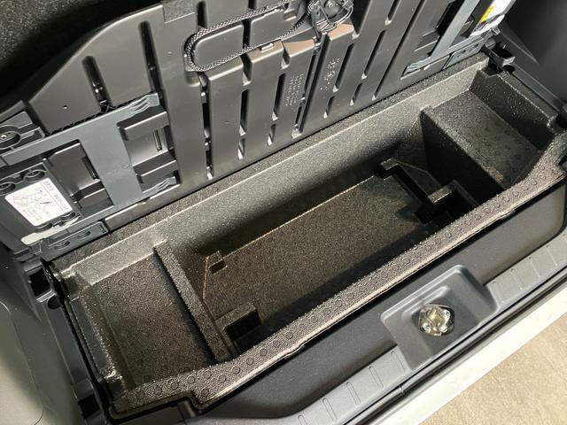 タントカスタムＲＳ　フルセグナビ　パノラマカメラ　レーダークルコン衝突被害軽減ブレーキ　コーナーセンサー　フルセグナビ　Ｂｌｕｅｔｏｏｔｈ　ＤＶＤ　ＵＳＢ　パノラマカメラ　レーダークルーズコントロール　両側電動スライドドア　前席シートヒーター　ＬＥＤ　スマートキー（滋賀県）の中古車