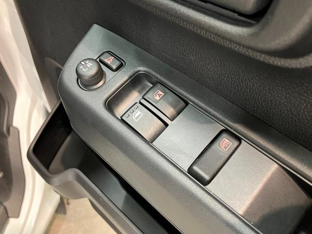 ハイゼットカーゴクルーズ CVT車 スマートキー LE走行5千キロ台衝突被害軽減ブレーキ スマアシ コーナーセンサー スマートキー 前席パワーウインドウ CDステレオ 両側スライドドア LEDヘッドライト 電動格納式ミラー エコアイドル(滋賀県)の中古車