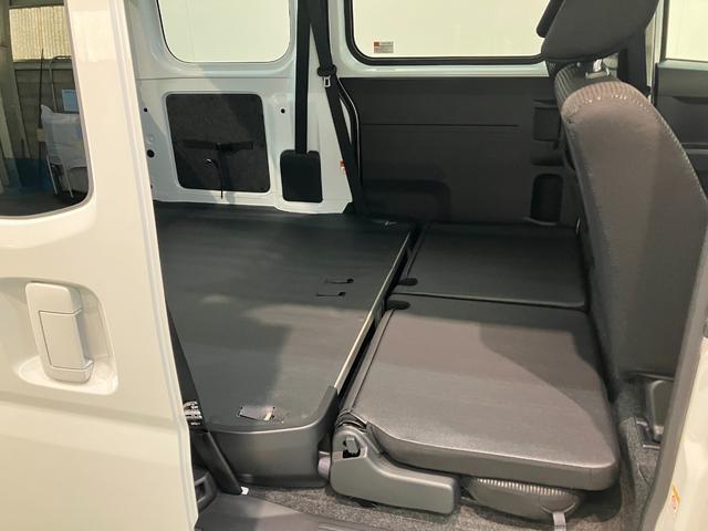 ハイゼットカーゴクルーズ CVT車 スマートキー LE走行5千キロ台衝突被害軽減ブレーキ スマアシ コーナーセンサー スマートキー 前席パワーウインドウ CDステレオ 両側スライドドア LEDヘッドライト 電動格納式ミラー エコアイドル(滋賀県)の中古車