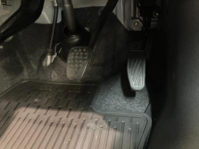 ハイゼットカーゴクルーズ CVT車 スマートキー LE走行5千キロ台衝突被害軽減ブレーキ スマアシ コーナーセンサー スマートキー 前席パワーウインドウ CDステレオ 両側スライドドア LEDヘッドライト 電動格納式ミラー エコアイドル(滋賀県)の中古車