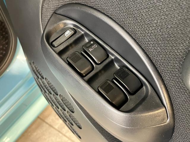 テリオスキッドカスタムX 4WD スマートキー 走行2万5千キロ台フルタイム4WD CD/MDステレオ マニュアルエアコン マニュアルレベリング スマートキー 電動格納式ミラー インタークーラーターボ(滋賀県)の中古車