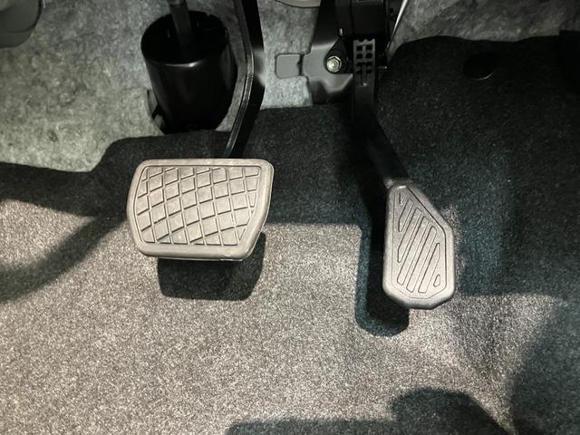 ムーヴキャンバスストライプスＧ　駐車支援システム　９型Ｄ．Ａ　届出済未使用車衝突被害軽減ブレーキ　コーナーセンサー　９型ディスプレイオーディオ　フルセグ　Ｂｌｕｅｔｏｏｔｈ　ＵＳＢ　パノラマカメラ　駐車支援システム　両側電動スライドドア　前席シートヒーター　ＬＥＤ（滋賀県）の中古車