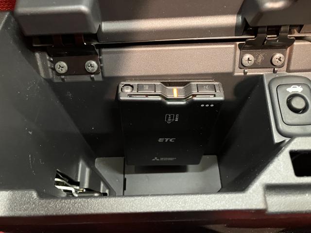 コペンセロ　フルセグナビ　バックカメラ　ＨＫＳマフラー電動オープンルーフ　フルセグナビ　ＤＶＤ再生　Ｂｌｕｅｔｏｏｔｈ　ＵＳＢ　ＥＴＣ　ドライブレコーダー　シートヒーター　ＬＥＤヘッドライト　オートライト　スマートキー　オートエアコン　エコアイドル（滋賀県）の中古車