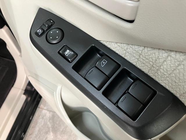 デイズS フルセグナビ ドラレコ ETC コーナーセンサー衝突被害軽減ブレーキ コーナーセンサー フルセグナビ Bluetooth USB ドラレコ ETC キーレスエントリー 電動格納式ミラー マニュアルレベリング エコアイドル タイヤ4本新品交換済み(滋賀県)の中古車