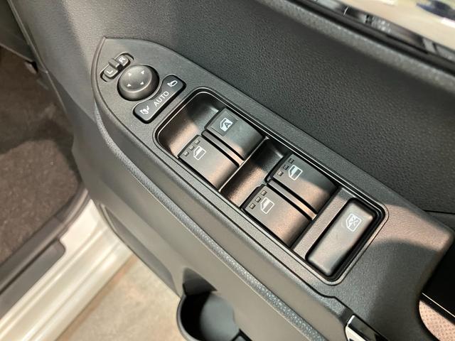 タントカスタムＸ　９型ディスプレイオーディオ　届出済未使用車衝突被害軽減ブレーキ　コーナーセンサー　９型ディスプレイオーディオ　フルセグ　Ｂｌｕｅｔｏｏｔｈ　ＵＳＢ　バックカメラ　両側電動スライドドア　前席シートヒーター　ＬＥＤ　スマートキー　エコアイドル（滋賀県）の中古車