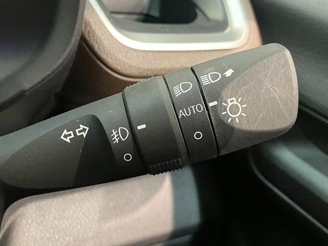 ムーヴＧ　コーナーセンサー　左側電動スライドドア　スマートキー衝突被害軽減ブレーキ　コーナーセンサー　バックカメラ（ナビ装着時用）　左側電動スライドドア　ＬＥＤヘッドライト　オートライト　オートエアコン　電動パーキングブレーキ　スマートキー　エコアイドル（滋賀県）の中古車