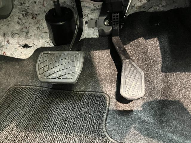 ムーヴＧ　コーナーセンサー　左側電動スライドドア　スマートキー衝突被害軽減ブレーキ　コーナーセンサー　バックカメラ（ナビ装着時用）　左側電動スライドドア　ＬＥＤヘッドライト　オートライト　オートエアコン　電動パーキングブレーキ　スマートキー　エコアイドル（滋賀県）の中古車