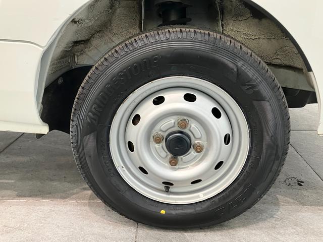 ハイゼットトラックスタンダード　５ＭＴ　パートタイム４ＷＤ　ＡＭ／ＦＭラジオパートタイム４ＷＤ　ＡＭ／ＦＭラジオ　マニュアルエアコン　マニュアルレベリング　５速マニュアルミッション　タイヤ４本新品交換済み（滋賀県）の中古車