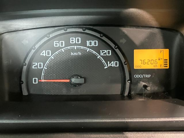 ハイゼットトラックスタンダード　５ＭＴ　パートタイム４ＷＤ　ＡＭ／ＦＭラジオパートタイム４ＷＤ　ＡＭ／ＦＭラジオ　マニュアルエアコン　マニュアルレベリング　５速マニュアルミッション　タイヤ４本新品交換済み（滋賀県）の中古車